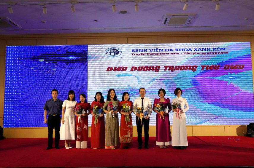 TÔN VINH ĐIỀU DƯỠNG BỆNH VIỆN ĐA KHOA XANH PÔN CHÀO MỪNG NGÀY QUỐC TẾ ĐIỀU DƯỠNG 12/5